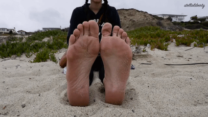www.stellalibertyvideos.com - Sole Tease on Beach thumbnail